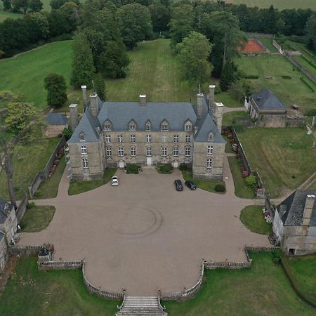 Les Communs De Chiffrevast Bed & Breakfast Tamerville Exterior photo
