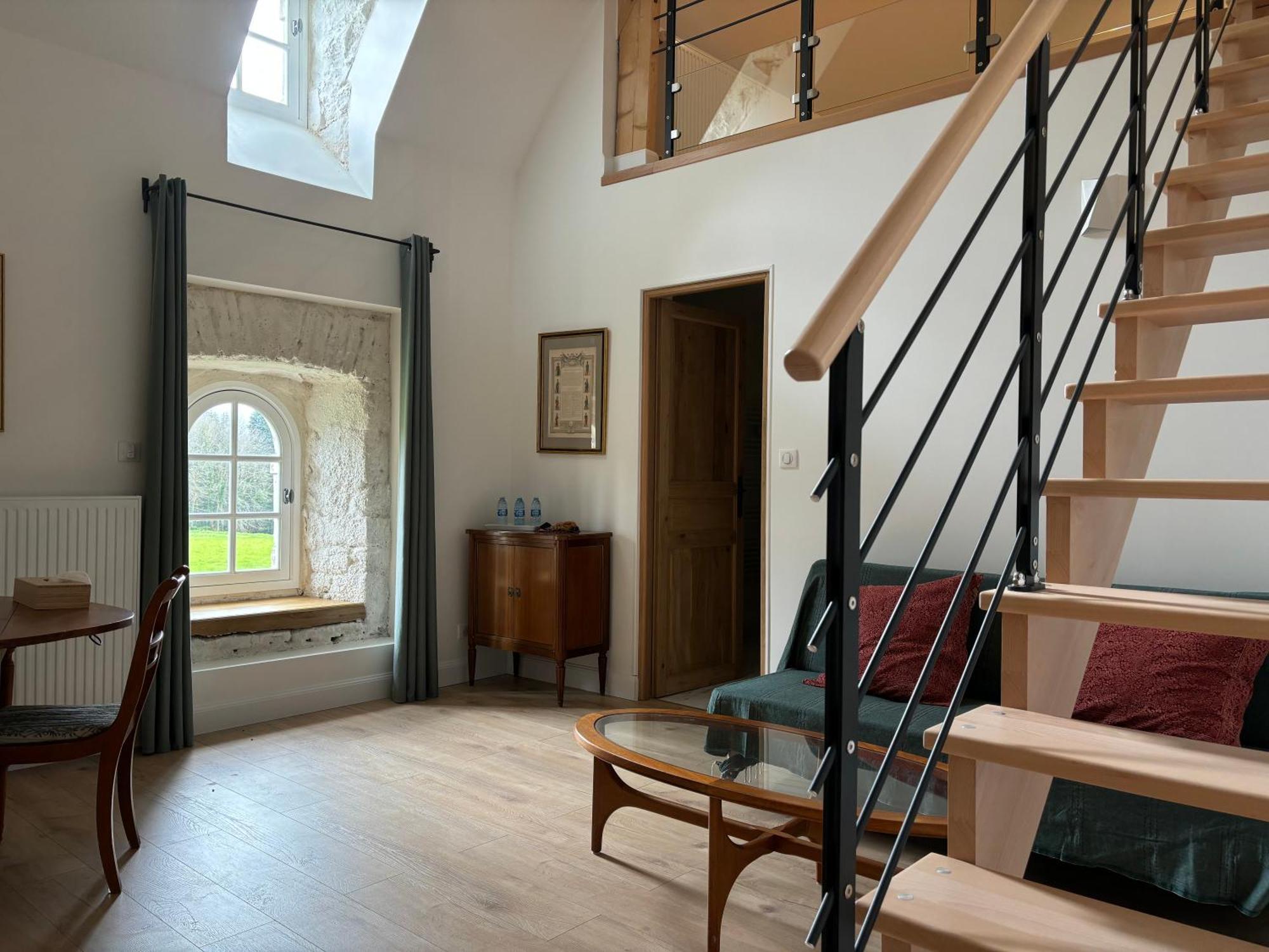 Les Communs De Chiffrevast Bed & Breakfast Tamerville Exterior photo